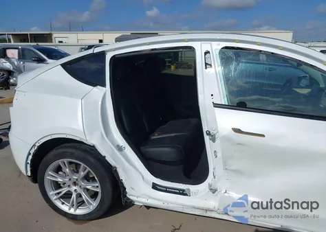 2023 Tesla Model Y Awd/Long Range Dual Motor All-Wheel Drive from USA, damaged, VIN 7SAYGDEE9PA081795